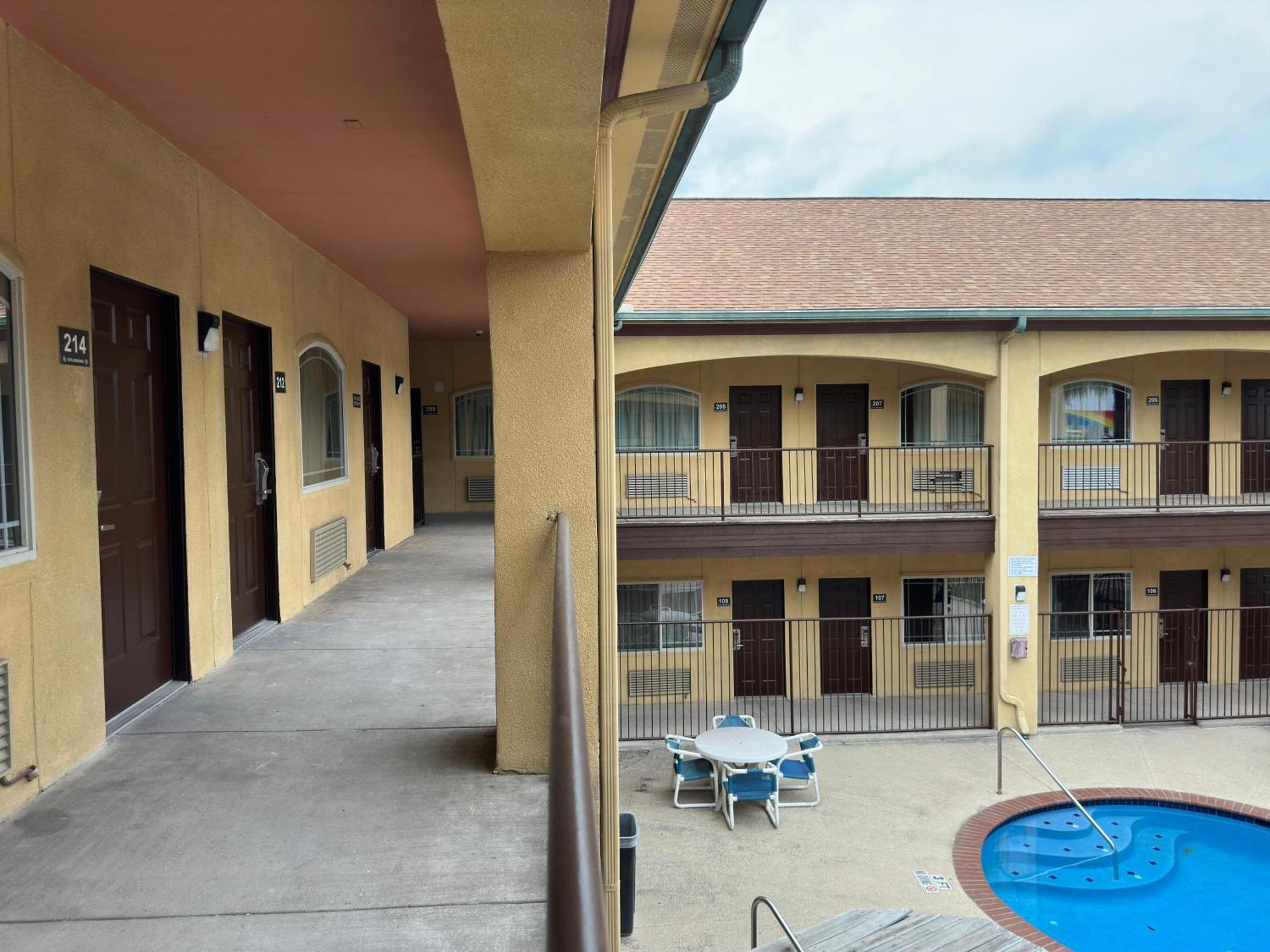 Texas Inn And Suites Rgv Edinburg Ngoại thất bức ảnh