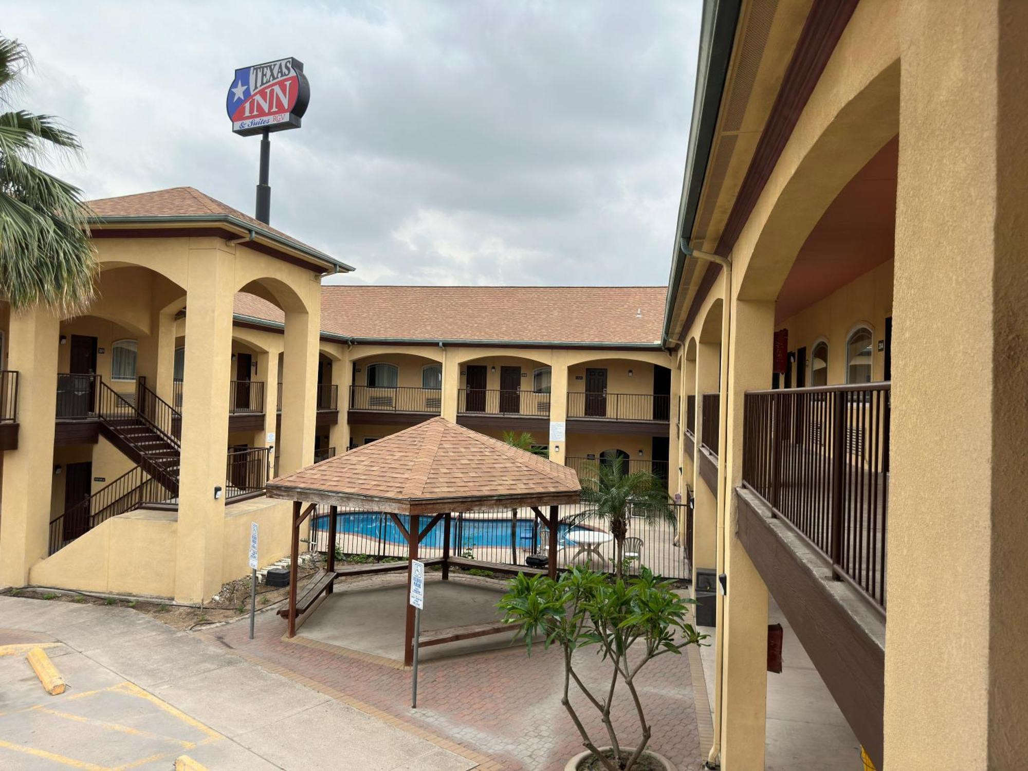 Texas Inn And Suites Rgv Edinburg Ngoại thất bức ảnh